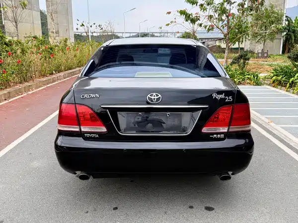 Toyota Crown 2006