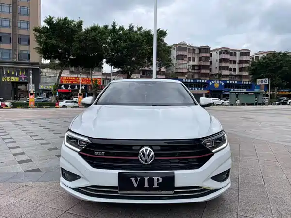 Volkswagen Sagitar 2020