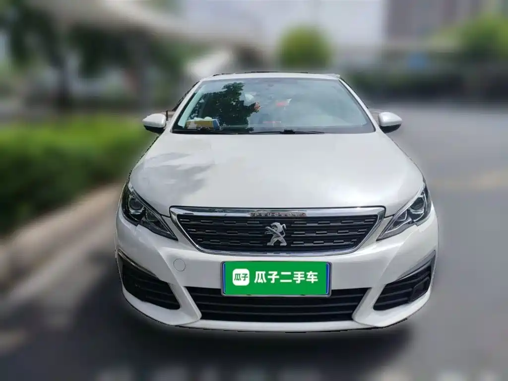 Peugeot 308 2018 — фото 24