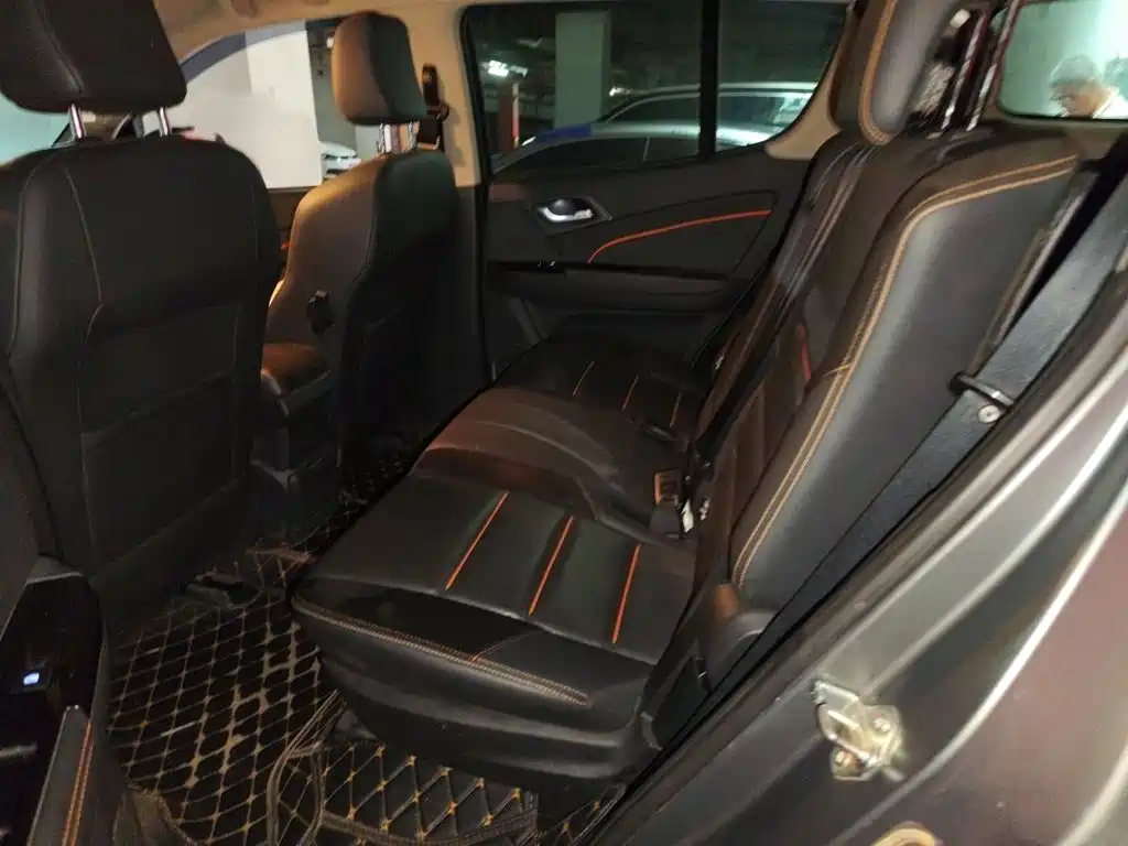 Isuzu Mu-X Shepherd 2019 — фото 15
