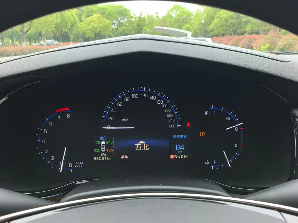 Cadillac CTS 2015 — фото 11