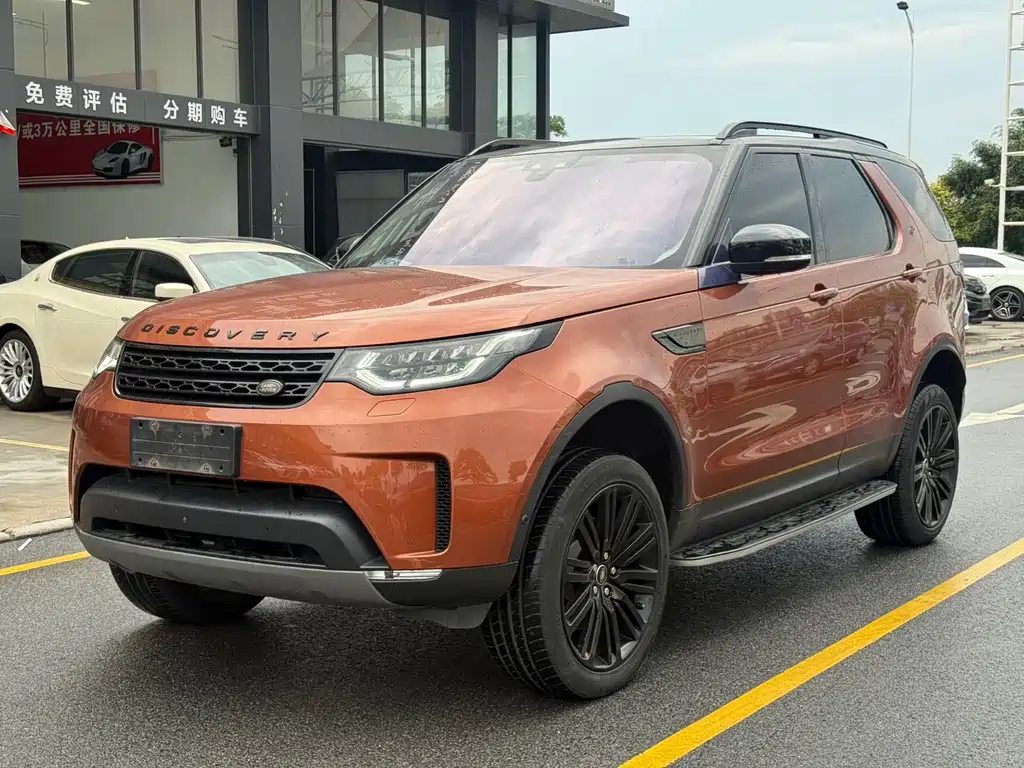 Land Rover Discovery 2018 — фото 1