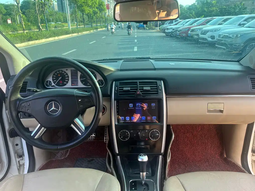 Mercedes-Benz B-Class 2011 — фото 10