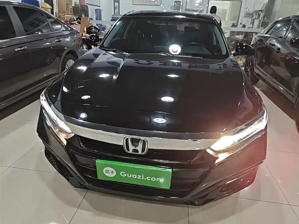Honda Accord 2020 — фото 3