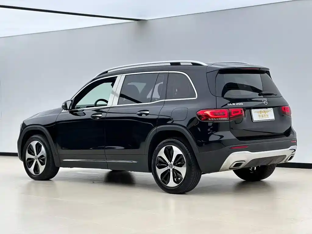 Mercedes-Benz GLB 2022 — фото 8