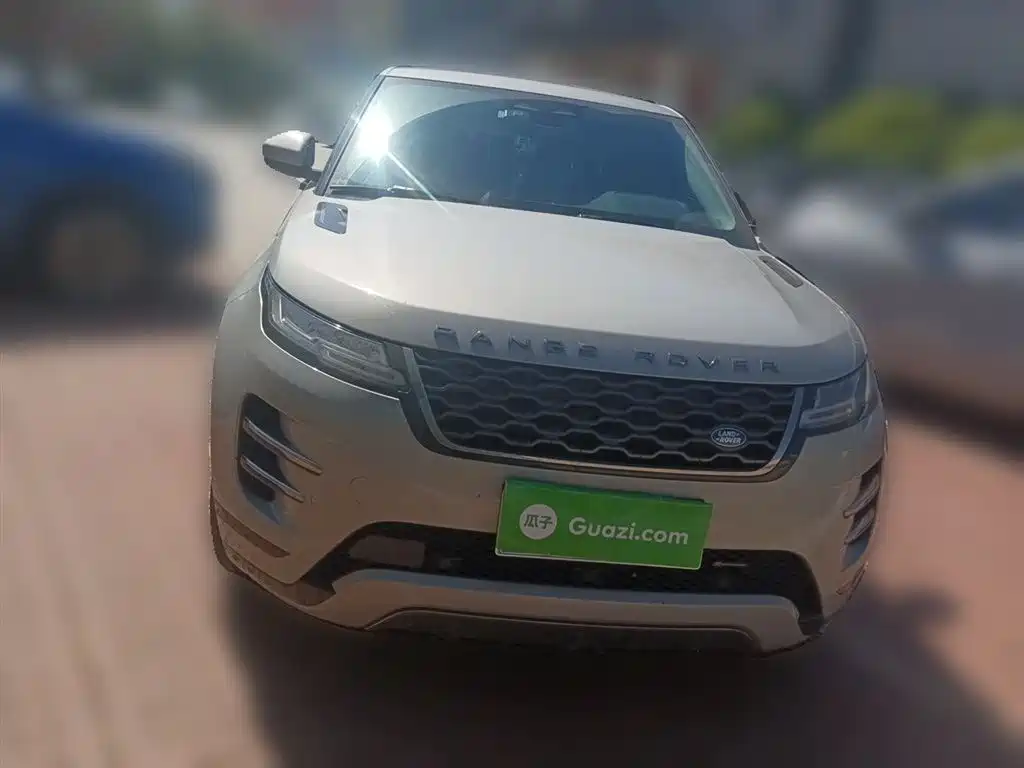 Land Rover Evoque 2023 — фото 3