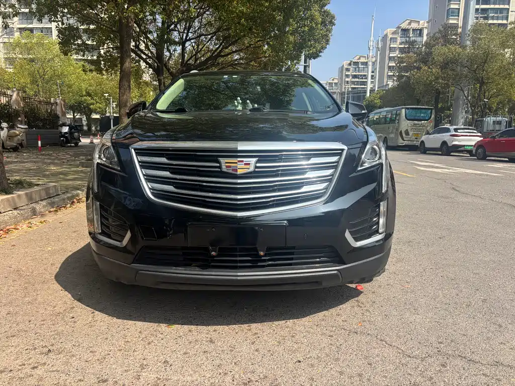 Cadillac XT5 2017 — фото 3