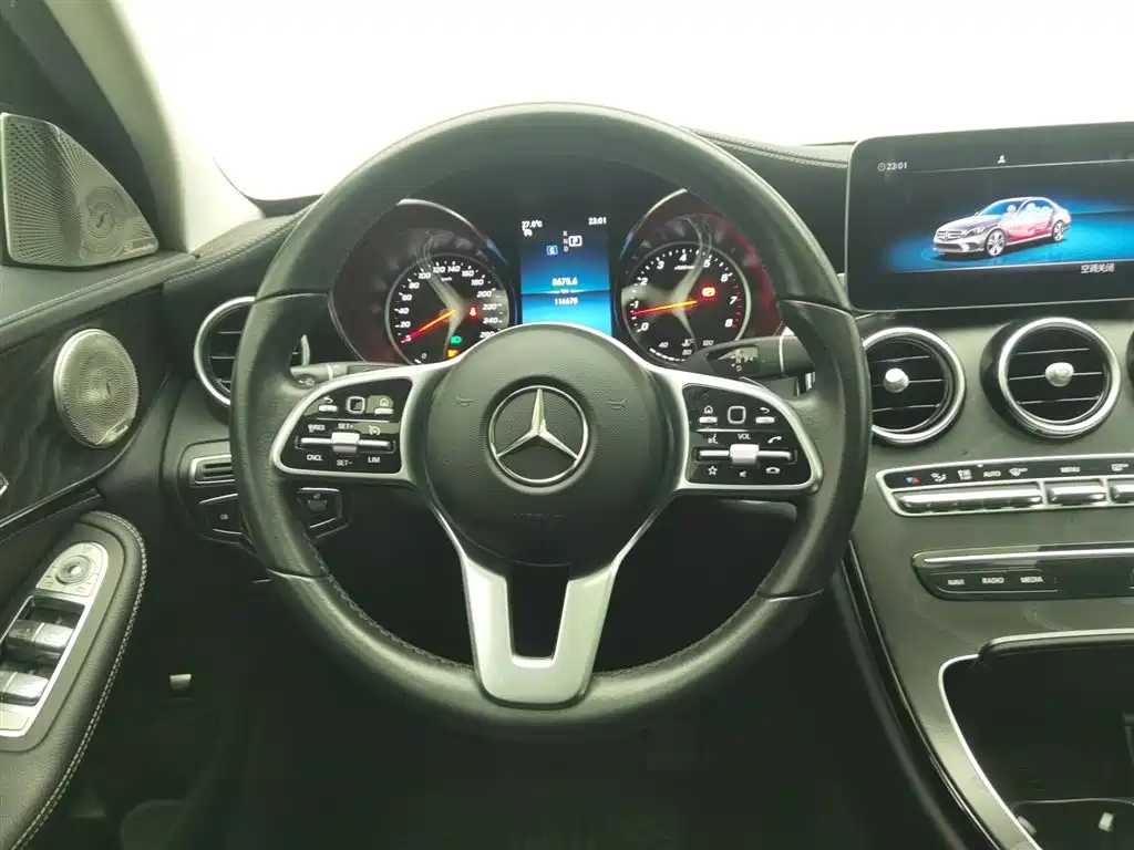 Mercedes-Benz C-Class 2018 — фото 11
