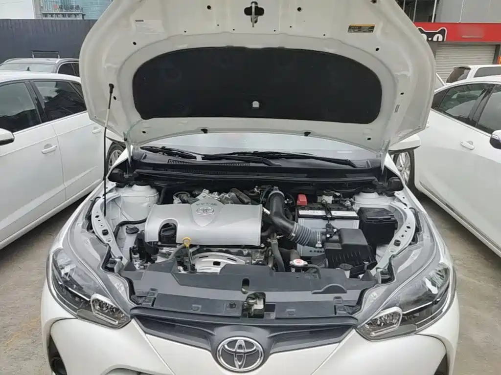 Toyota Yaris L 2021 — фото 20