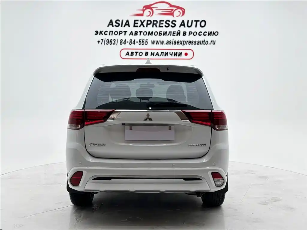 Mitsubishi Outlander 2022 — фото 5