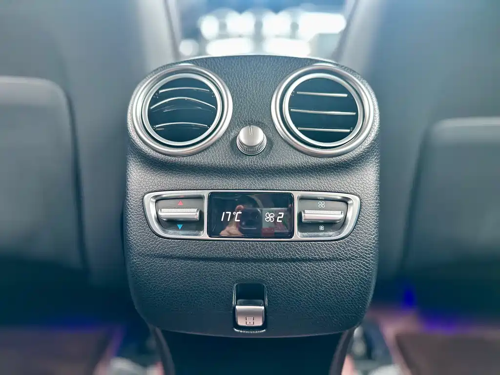 Mercedes-Benz GLC 2022 — фото 8