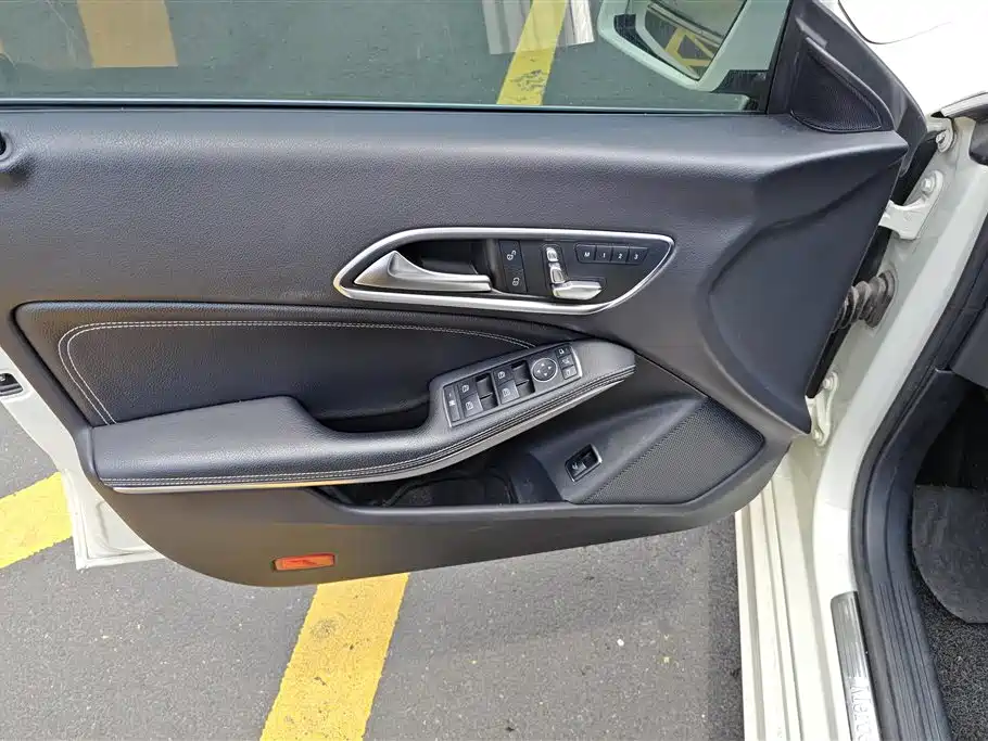 Mercedes-Benz CLA 2016