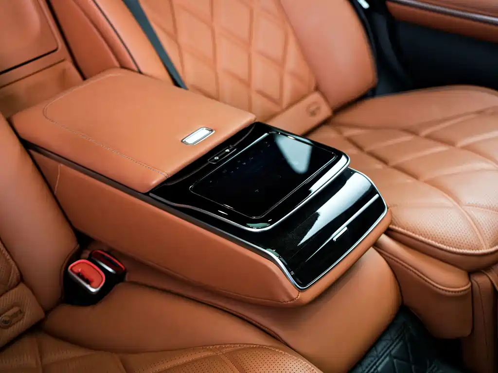 Mercedes-Benz Maybach S-Class 2023 — фото 23