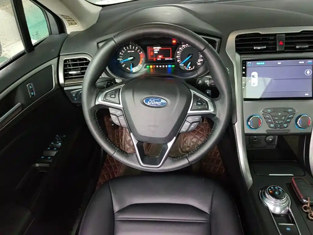 Ford Mondeo 2019 — фото 11