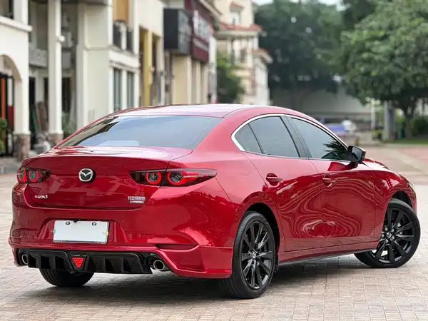 Mazda 3 Axela 2024
