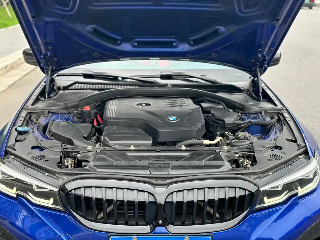 BMW 3 Series 2021 — фото 13