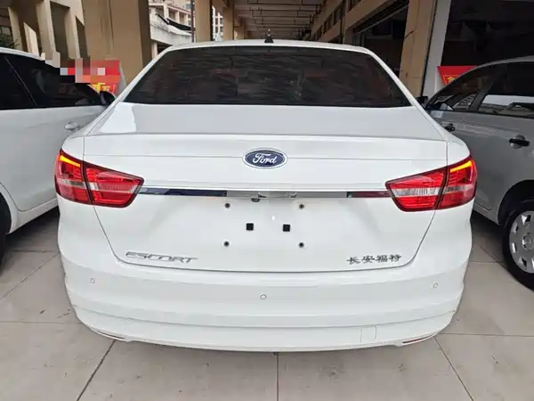 Ford Escort 2017