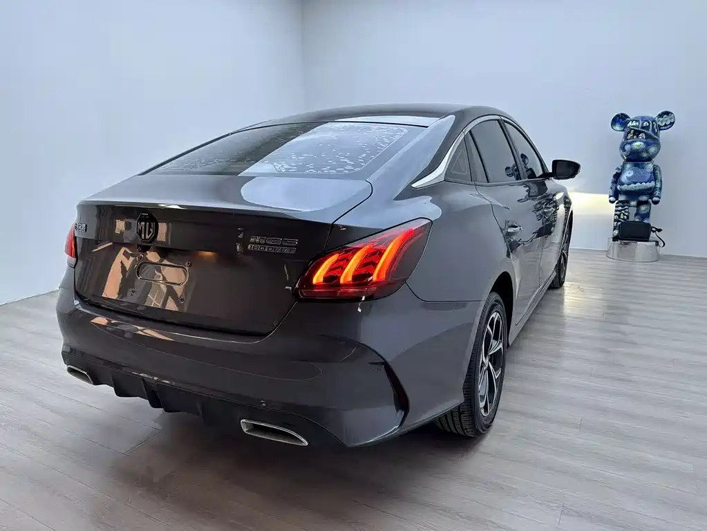 MG MG5 2023