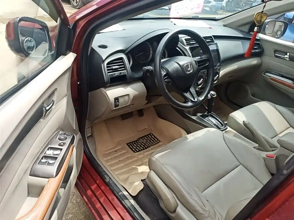 Honda City Classic 2015 — фото 16