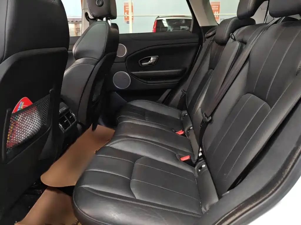 Land Rover Evoque 2018 — фото 14