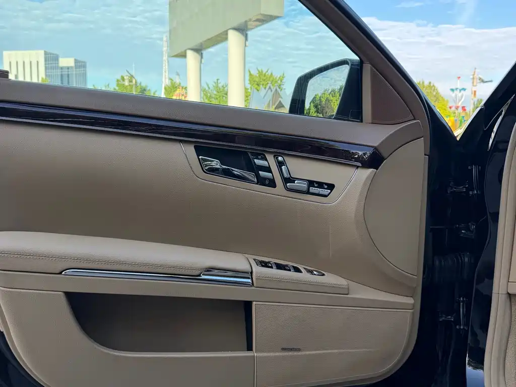 Mercedes-Benz S-Class 2011 — фото 23
