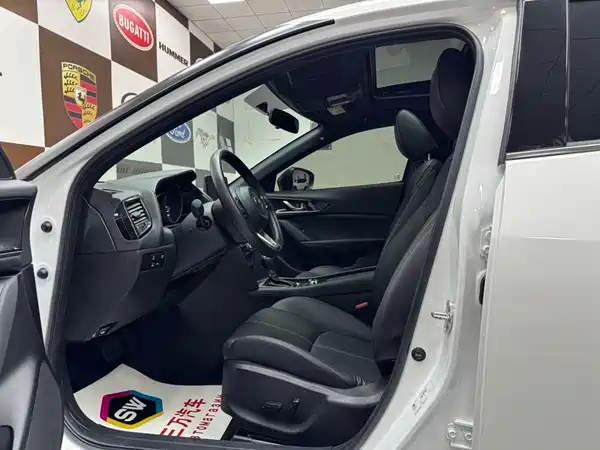 Mazda CX-4 2023