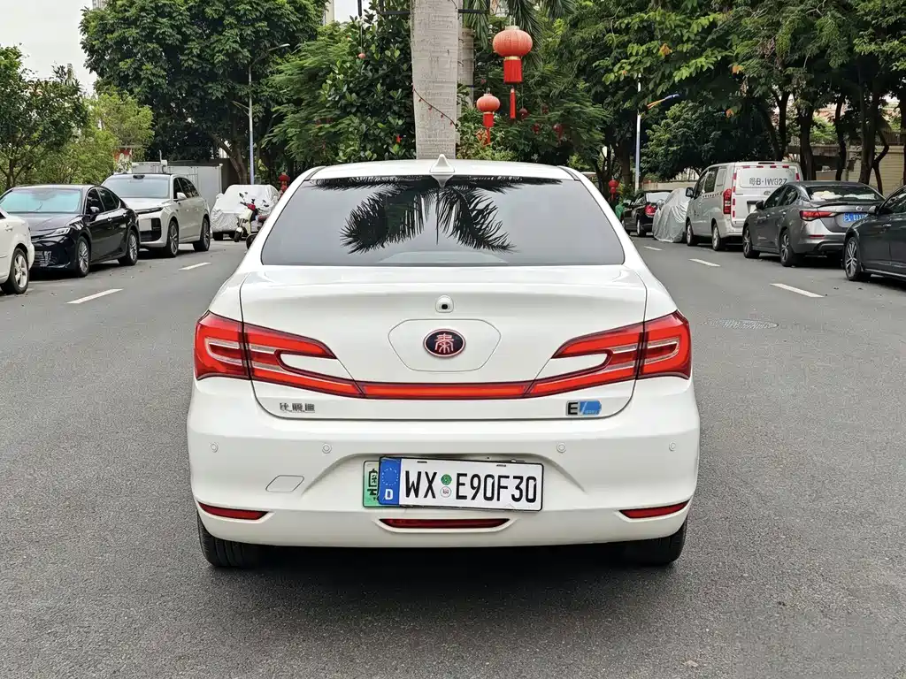 BYD Qin NEV 2018 — фото 5