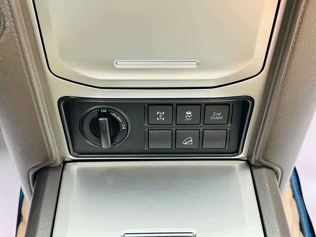 Toyota Prado 2019 — фото 13