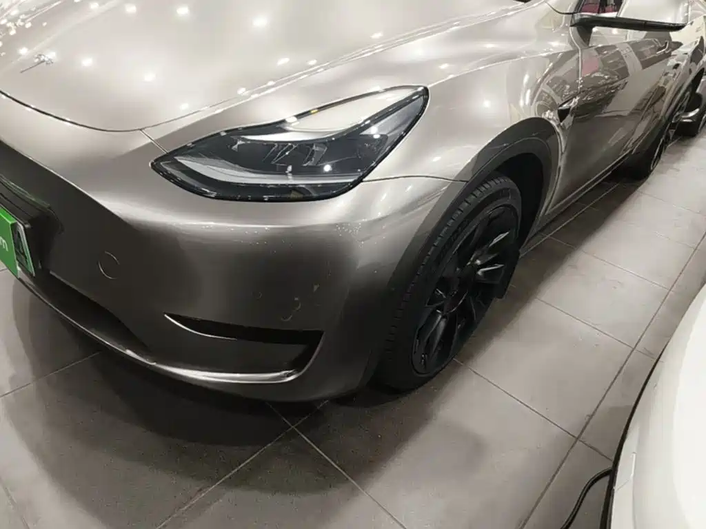 Tesla Model Y 2022 — фото 24