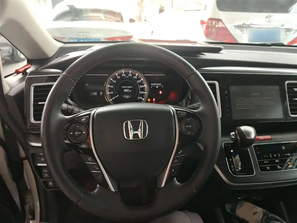 Honda Elysion 2019 — фото 11
