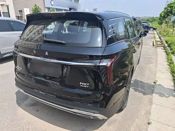 Hongqi HS7 PHEV 2024