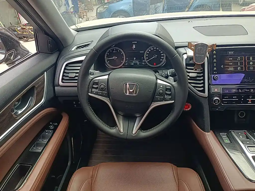 Honda UR-V 2018 — фото 11