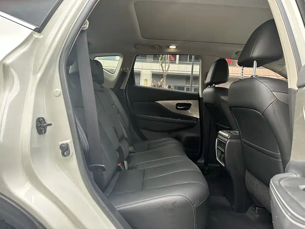 Nissan Murano 2017 — фото 13