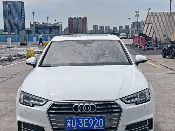 Audi A4L 2018