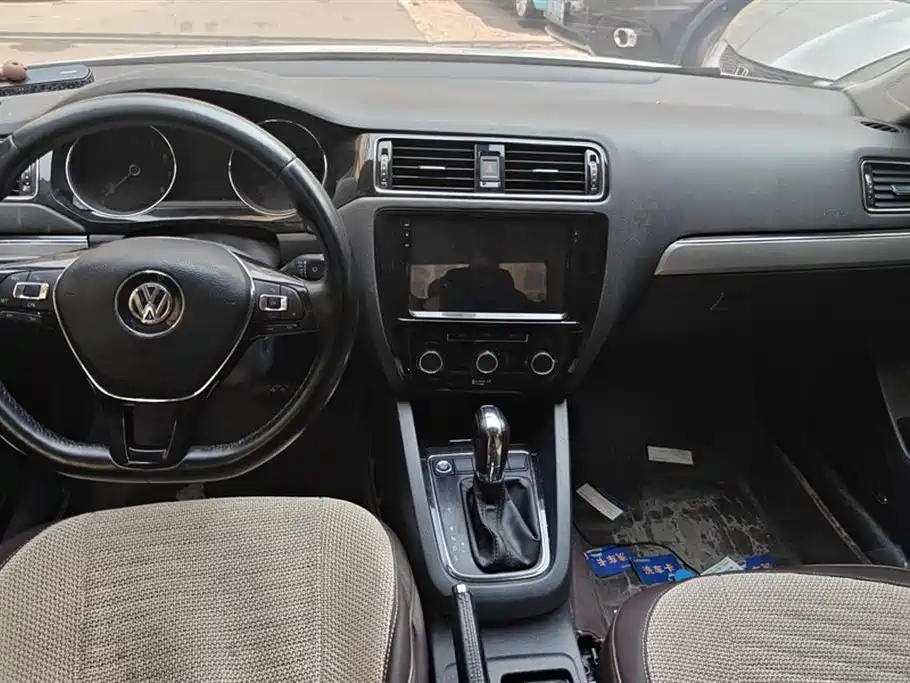 Volkswagen Sagitar 2017 — фото 12