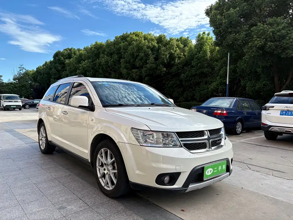 Dodge Journey 2015 — фото 2