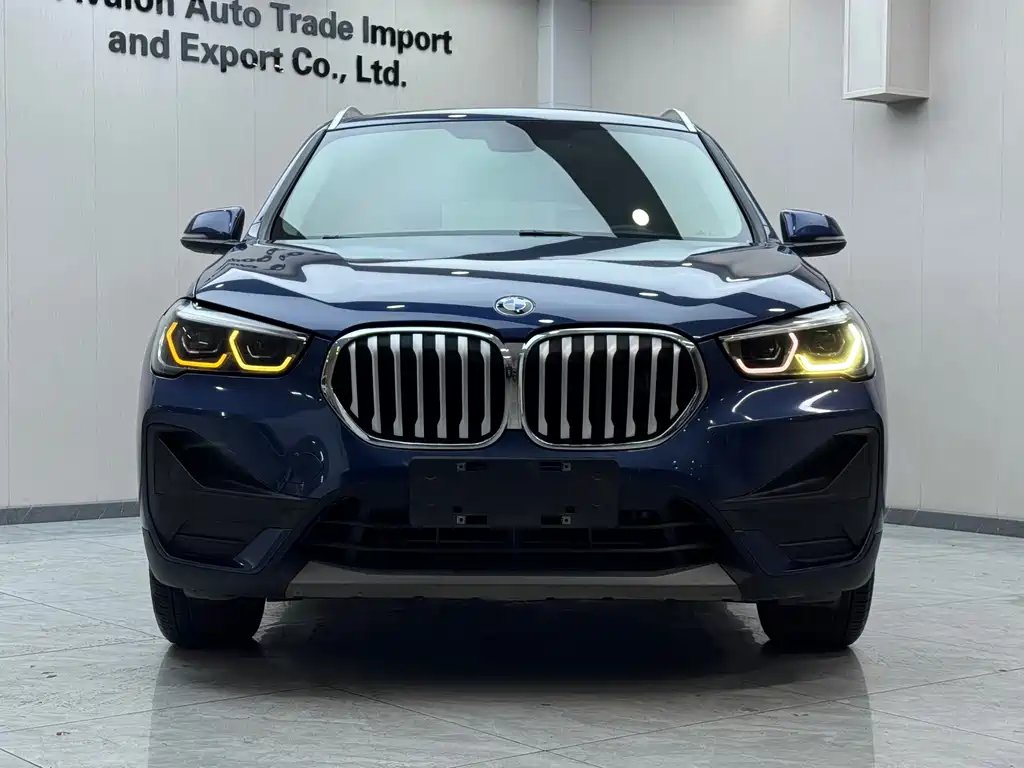 BMW X1 2021 — фото 2