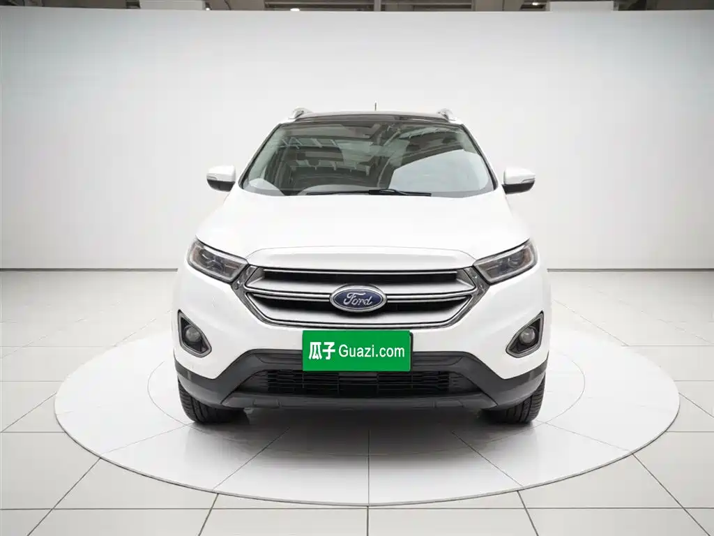 Ford Edge 2016 — фото 24