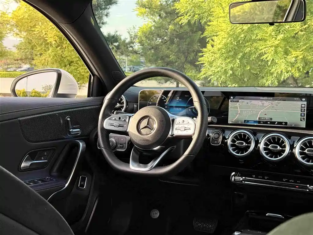 Mercedes-Benz A-Class 2020 — фото 8