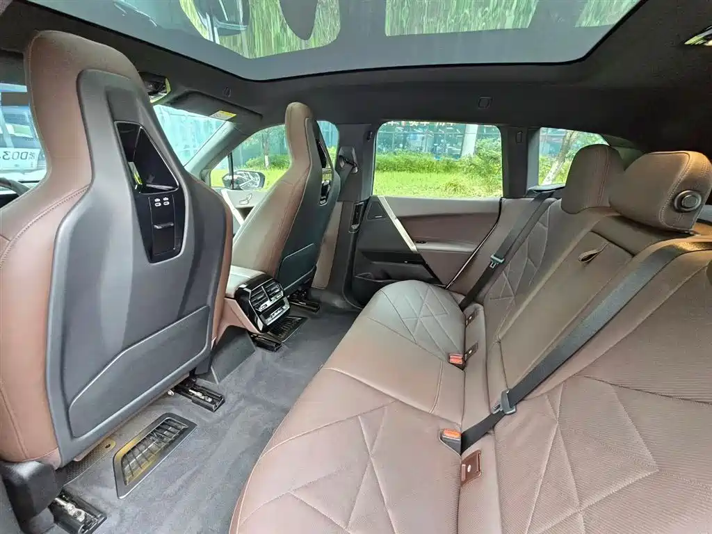 BMW iX 2024