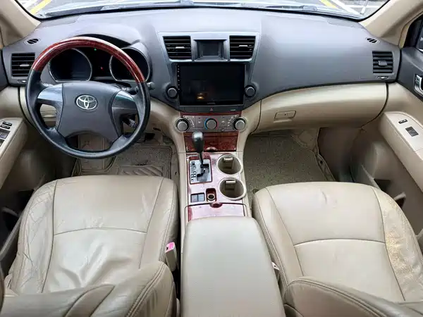 Toyota Highlander 2011