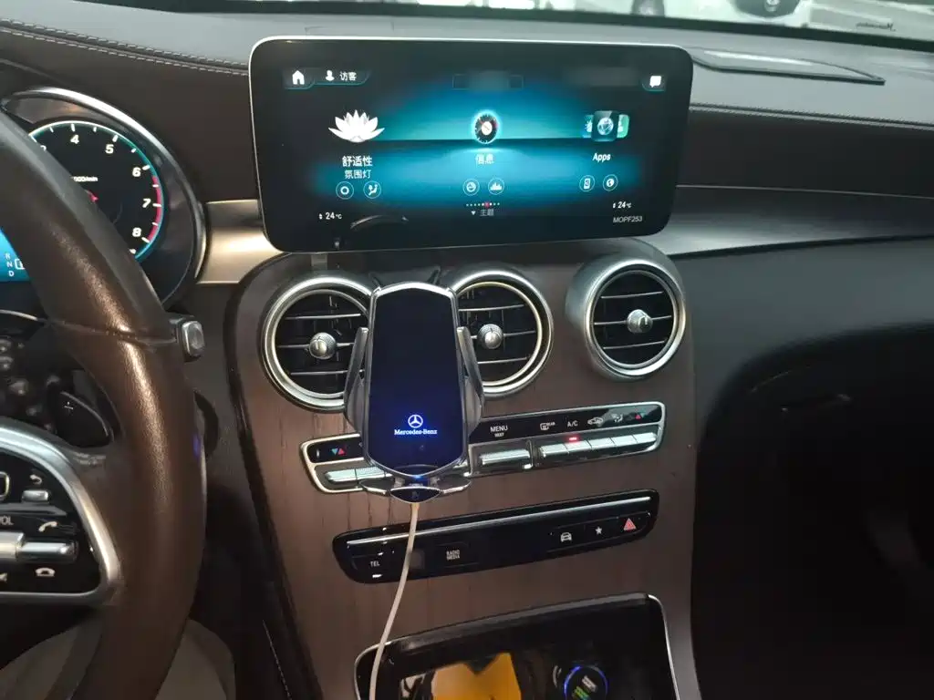 Mercedes-Benz GLC 2021