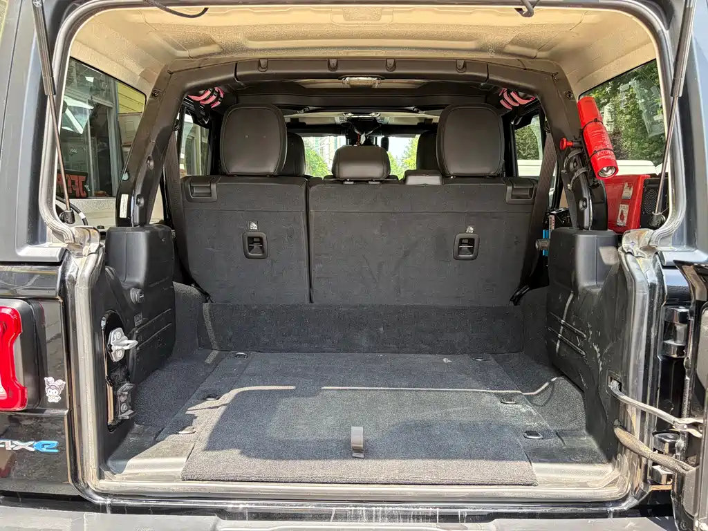 Jeep Wrangler PHEV 2022 — фото 19