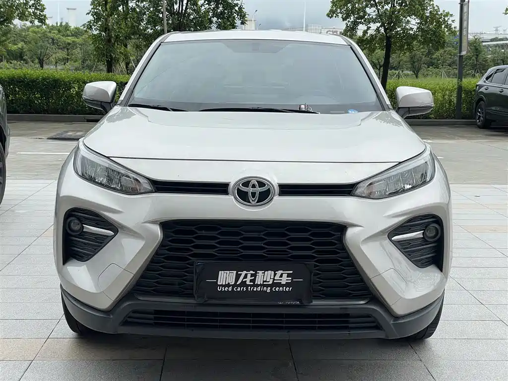 Toyota Wildlander 2023 — фото 2