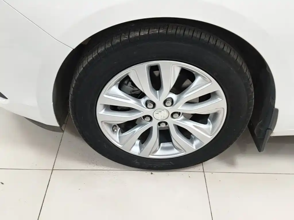Buick Excelle GT 2020 — фото 25