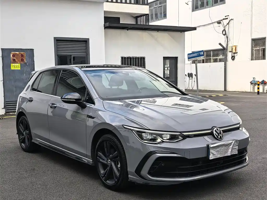Volkswagen Golf 2021
