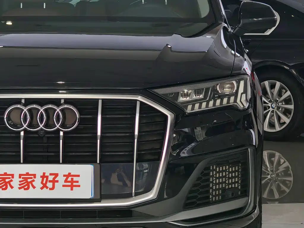 Audi Q7 2020 — фото 16