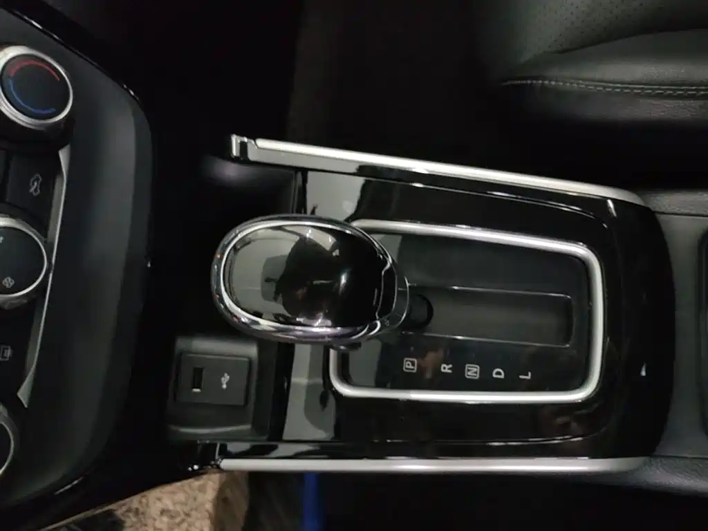 Nissan Sylphy 2018 — фото 14