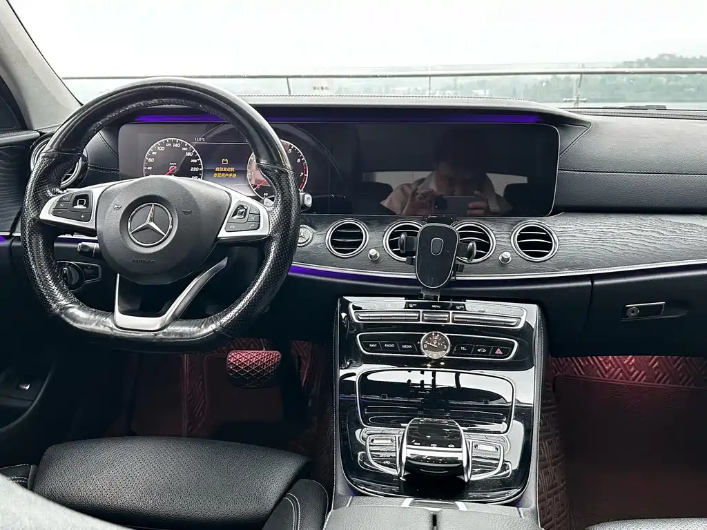 Mercedes-Benz E-Class 2017 — фото 8