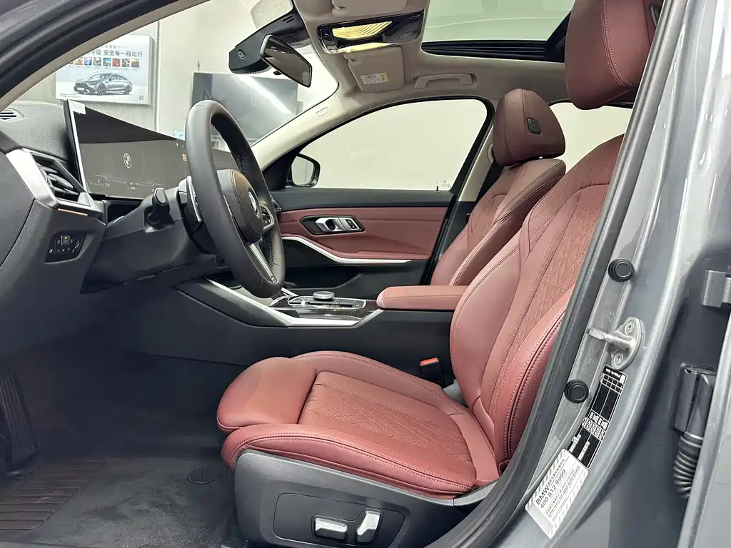 BMW 3 Series 2023 — фото 11